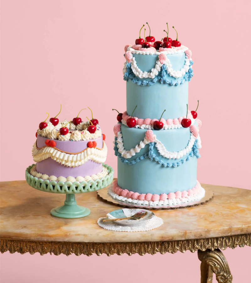 Pastel Rococo Revival Pinterest trends cake display. 