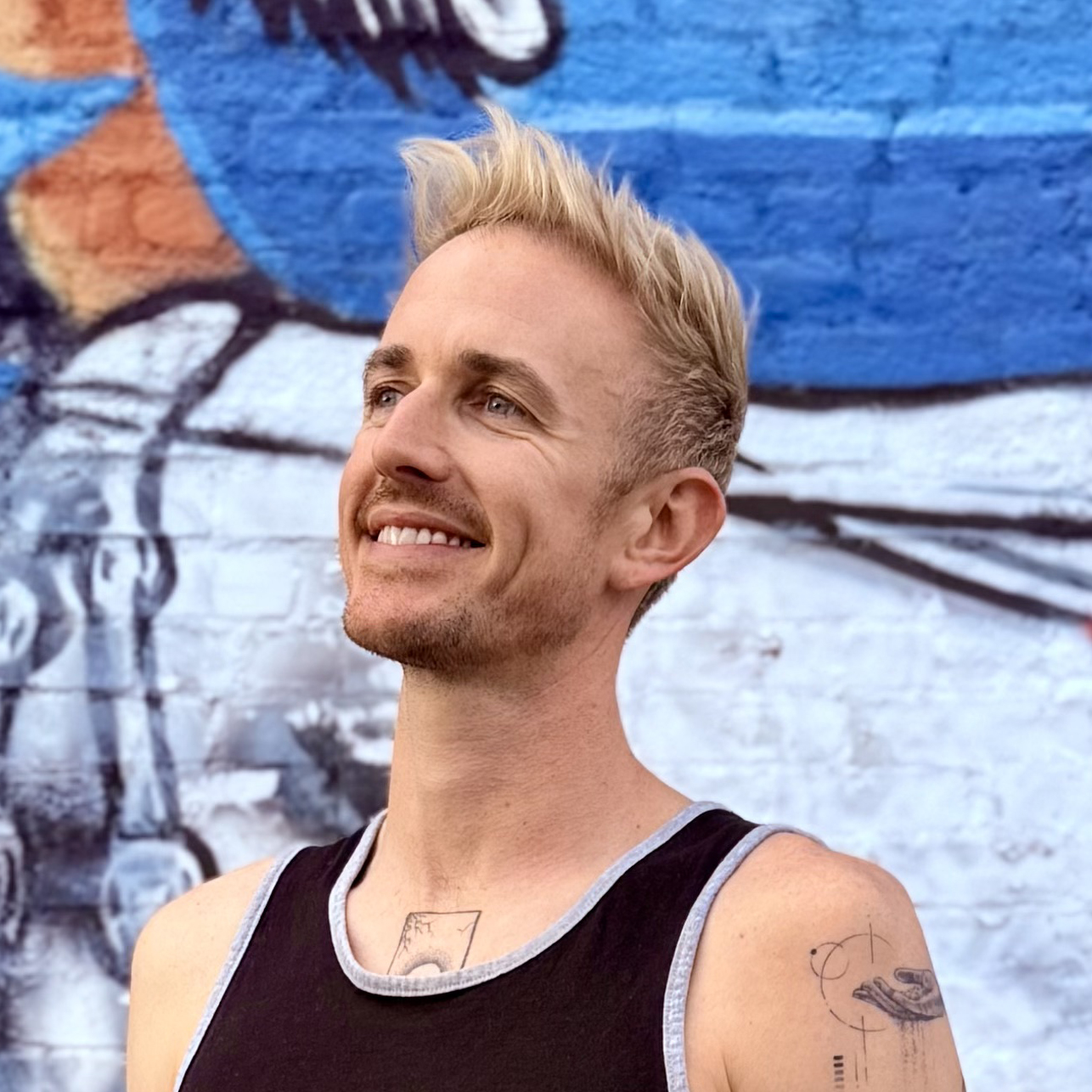 Ryan Robinson shares tips to help you blog consistently with AI