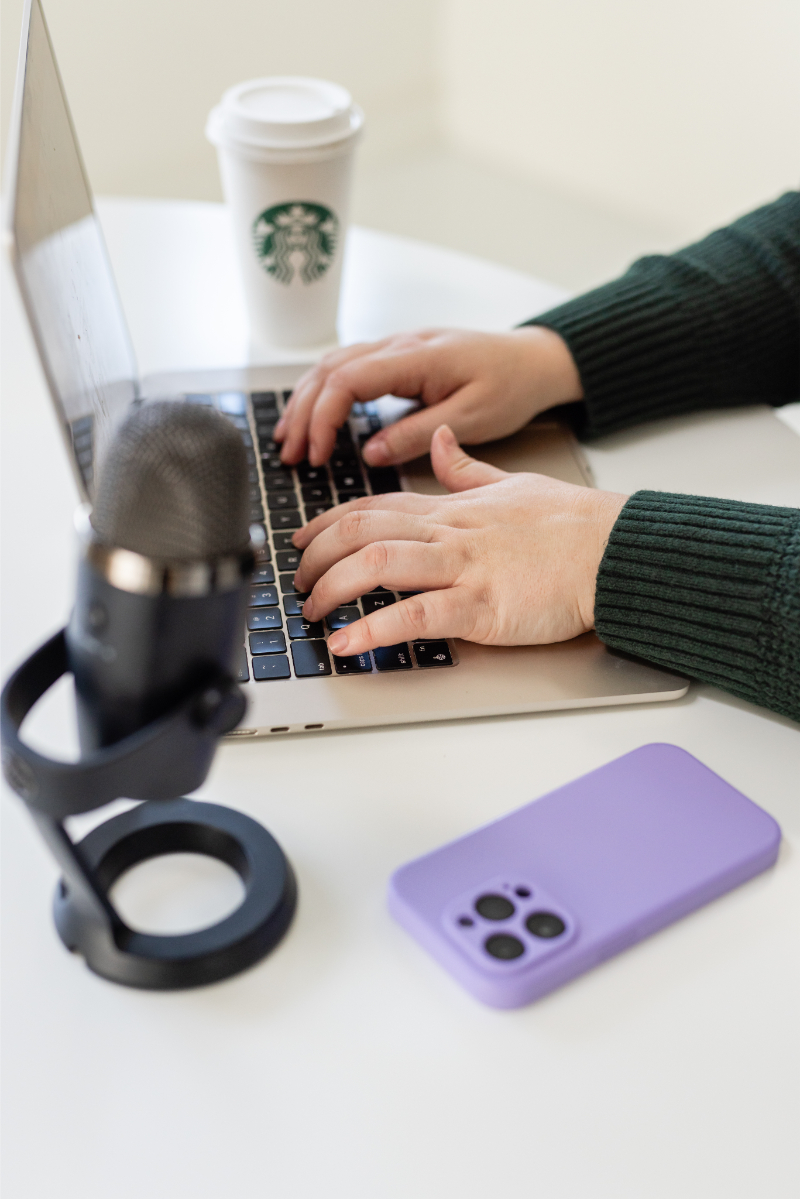 The Kara Report types blog post about how to create a monthly marketing plan around your podcast.