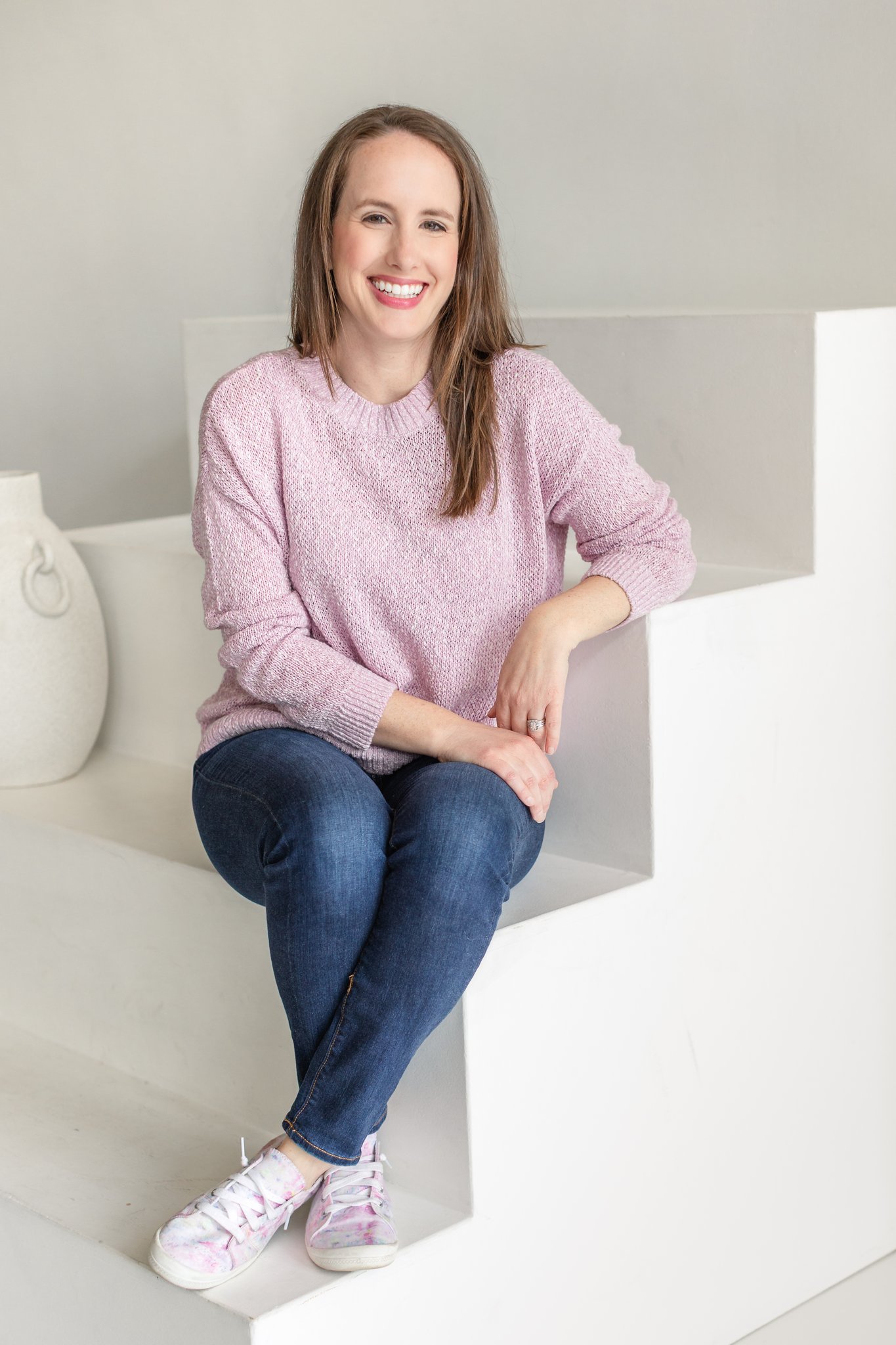Michelle Vroom shares about building a profitable online community through Facebook groups